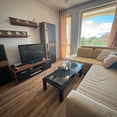 линоляни Daire *